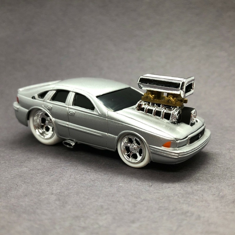 Muscle‎ Machines 1996 96 Chevrolet Chevy Impala Car1/64 Loose White Rubber Tires
